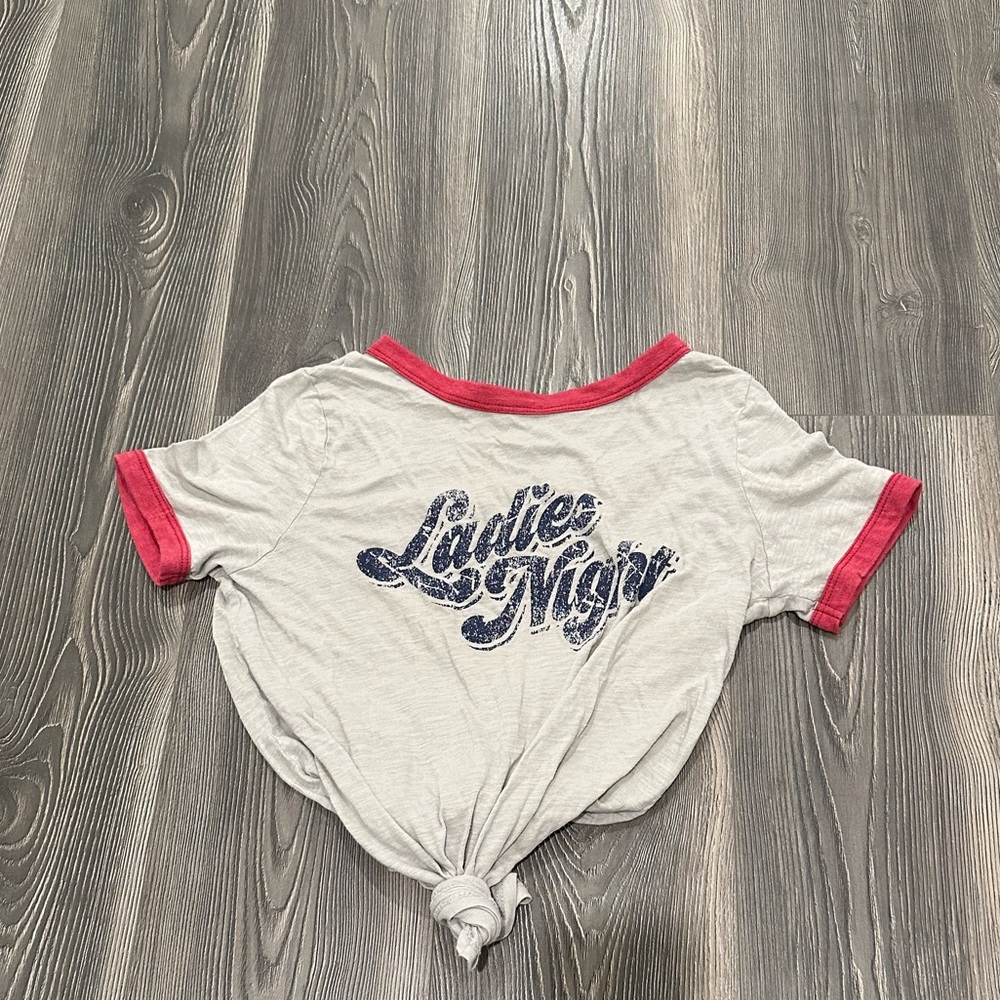 Grey with red lining vintage look Ladies night tee- size small